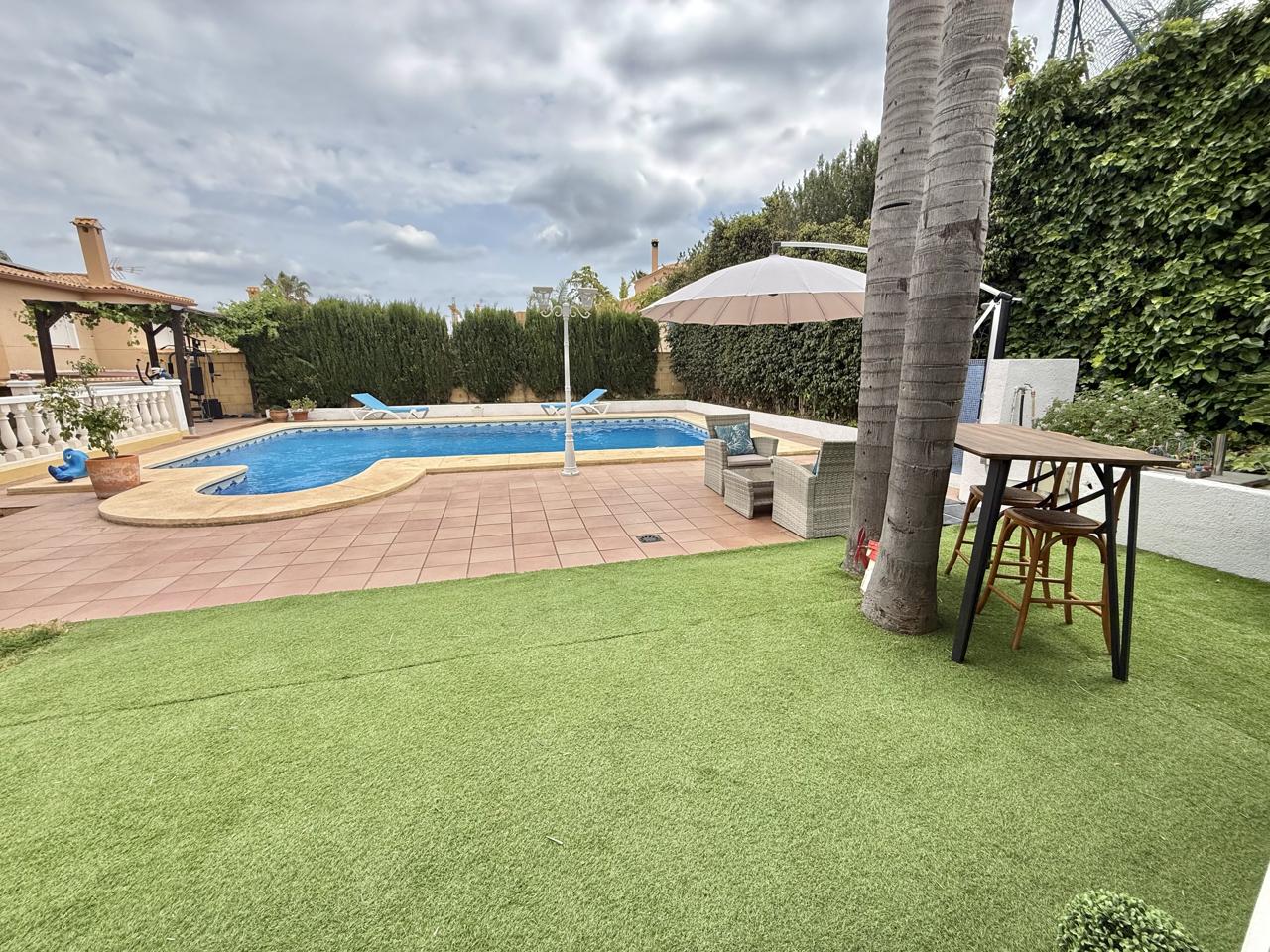 Espectacular chalet independiente en La Nucía, a pocos minutos del centro