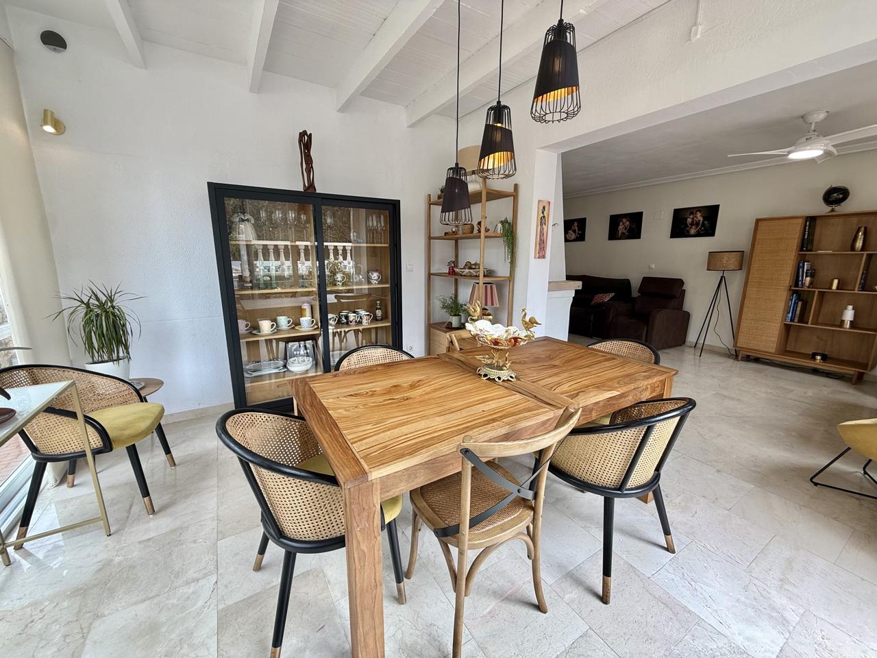 Espectacular chalet independiente en La Nucía, a pocos minutos del centro
