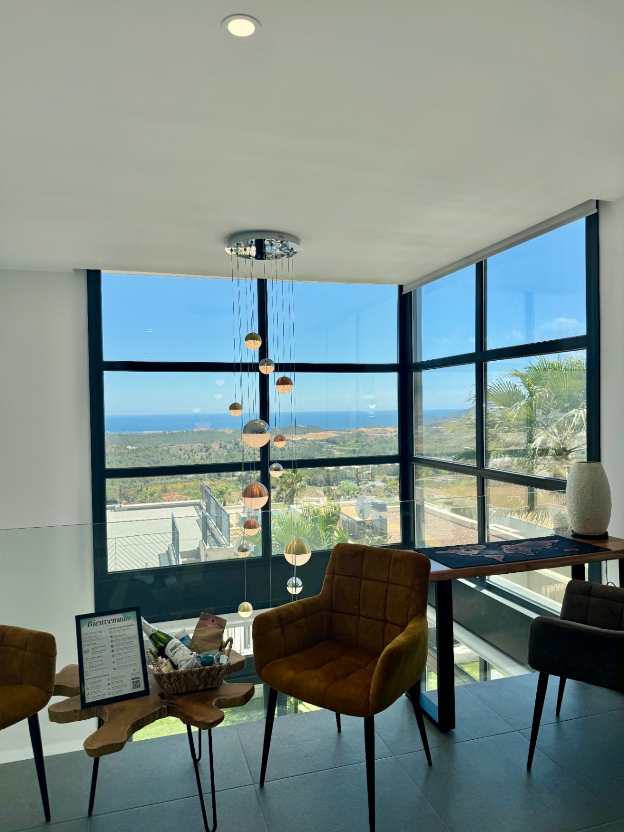 Moderne villa med fantastisk utsikt i Polop