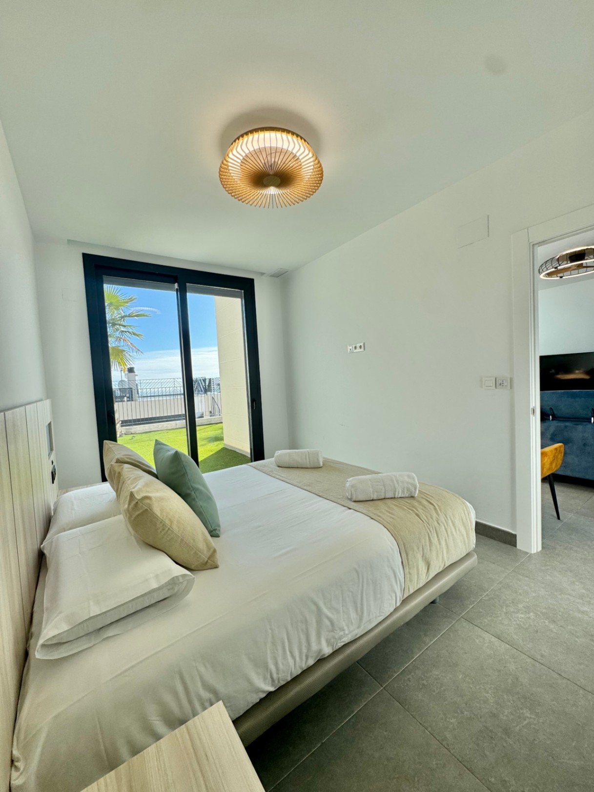 Moderne villa med fantastisk utsikt i Polop