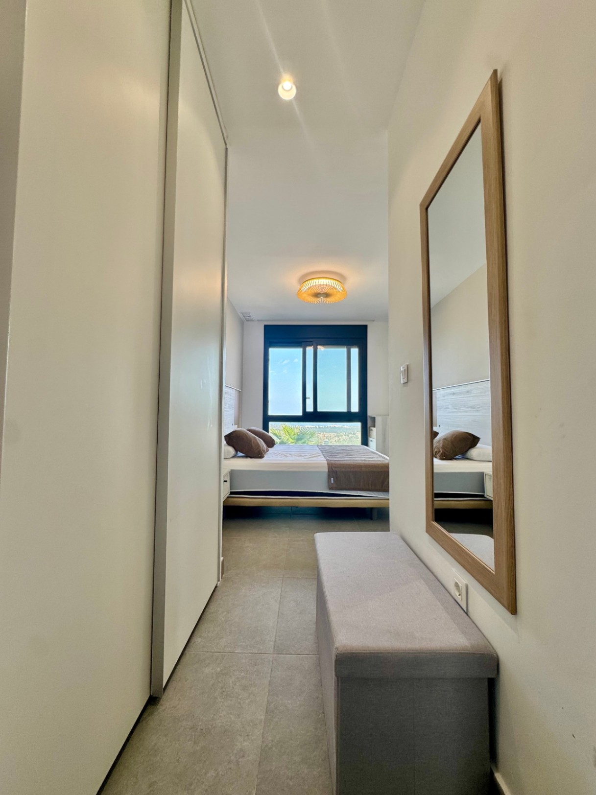 Moderne villa med fantastisk utsikt i Polop