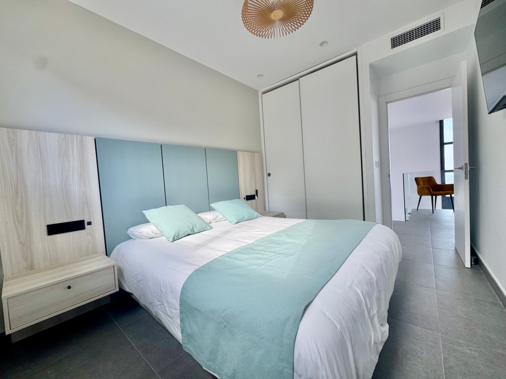 Moderne villa med fantastisk utsikt i Polop
