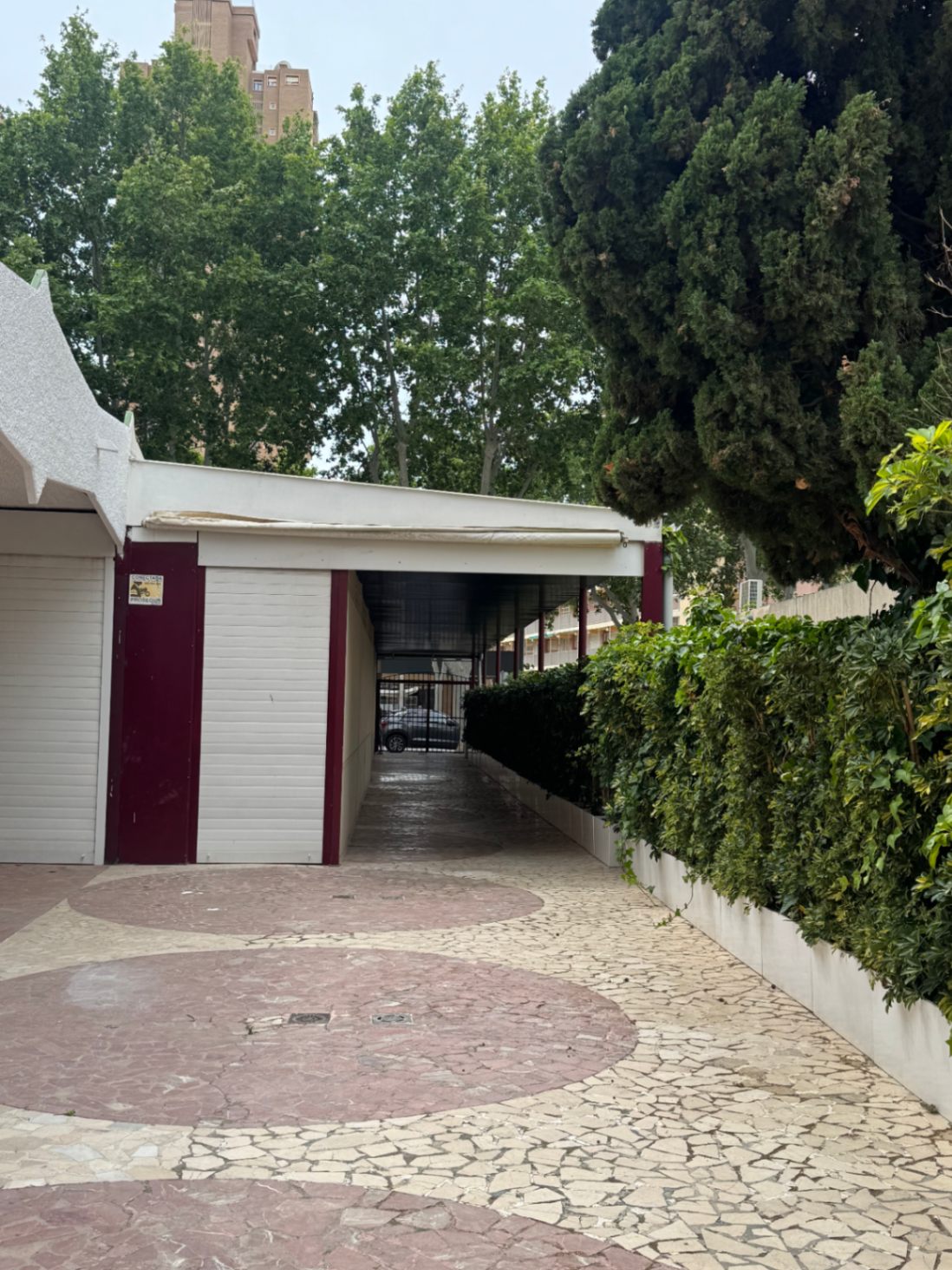 Et kompleks av 5 selvstendige lofts på Av. del Mediterráneo i Benidorm