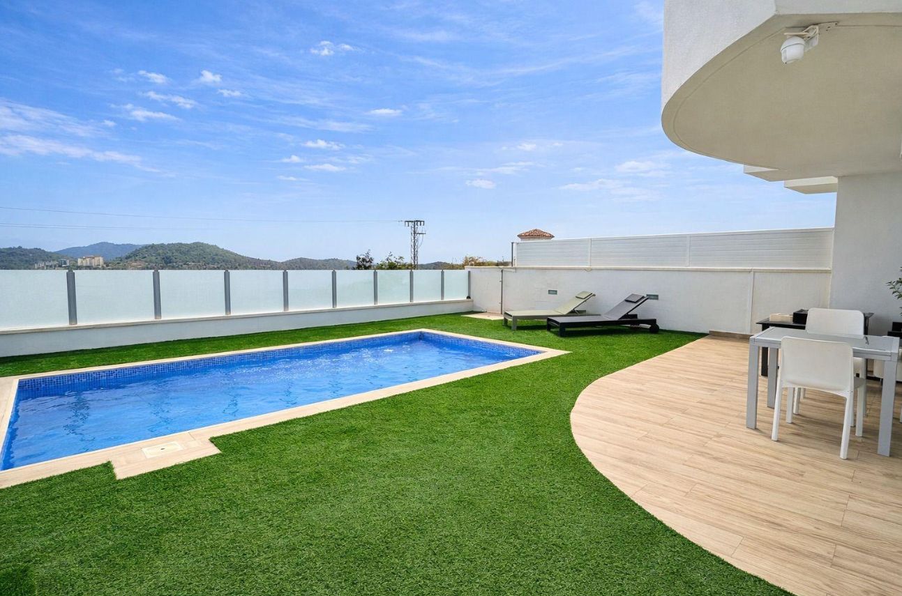 Villa para dos familias, situada en el prestigioso complejo residencial Panoramic Beach, en Finestrat