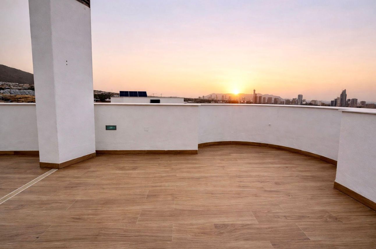Villa para dos familias, situada en el prestigioso complejo residencial Panoramic Beach, en Finestrat