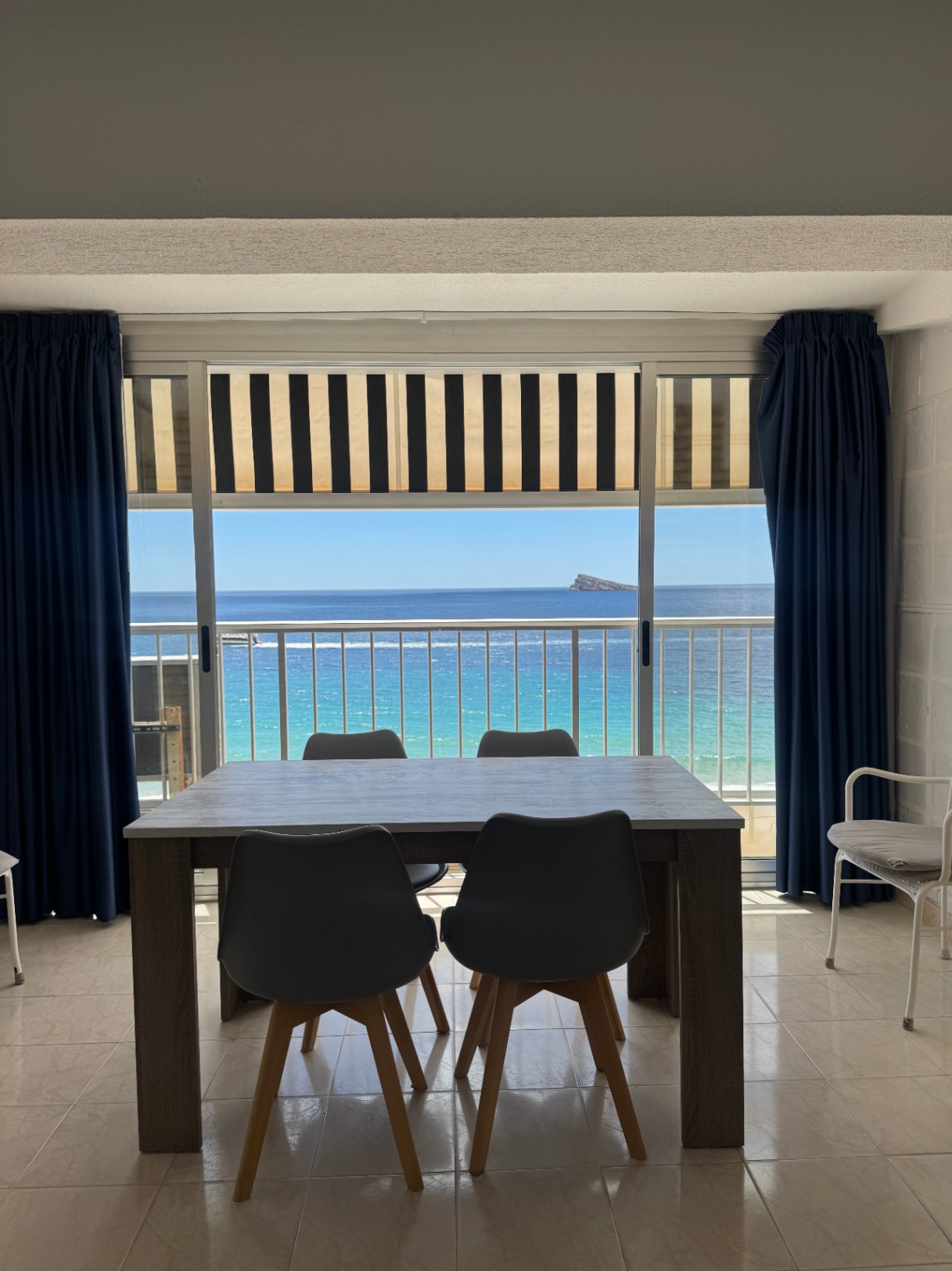  Apartamento en primera línea de playa en Levante, Benidorm