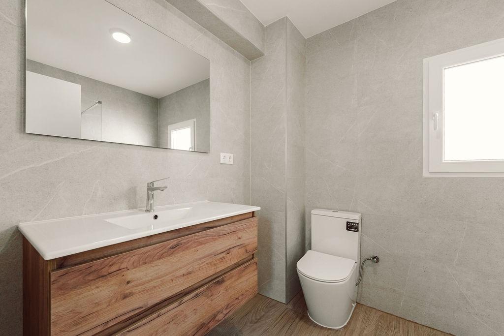 Amplio apartamento totalmente reformado en el corazón de Altea.