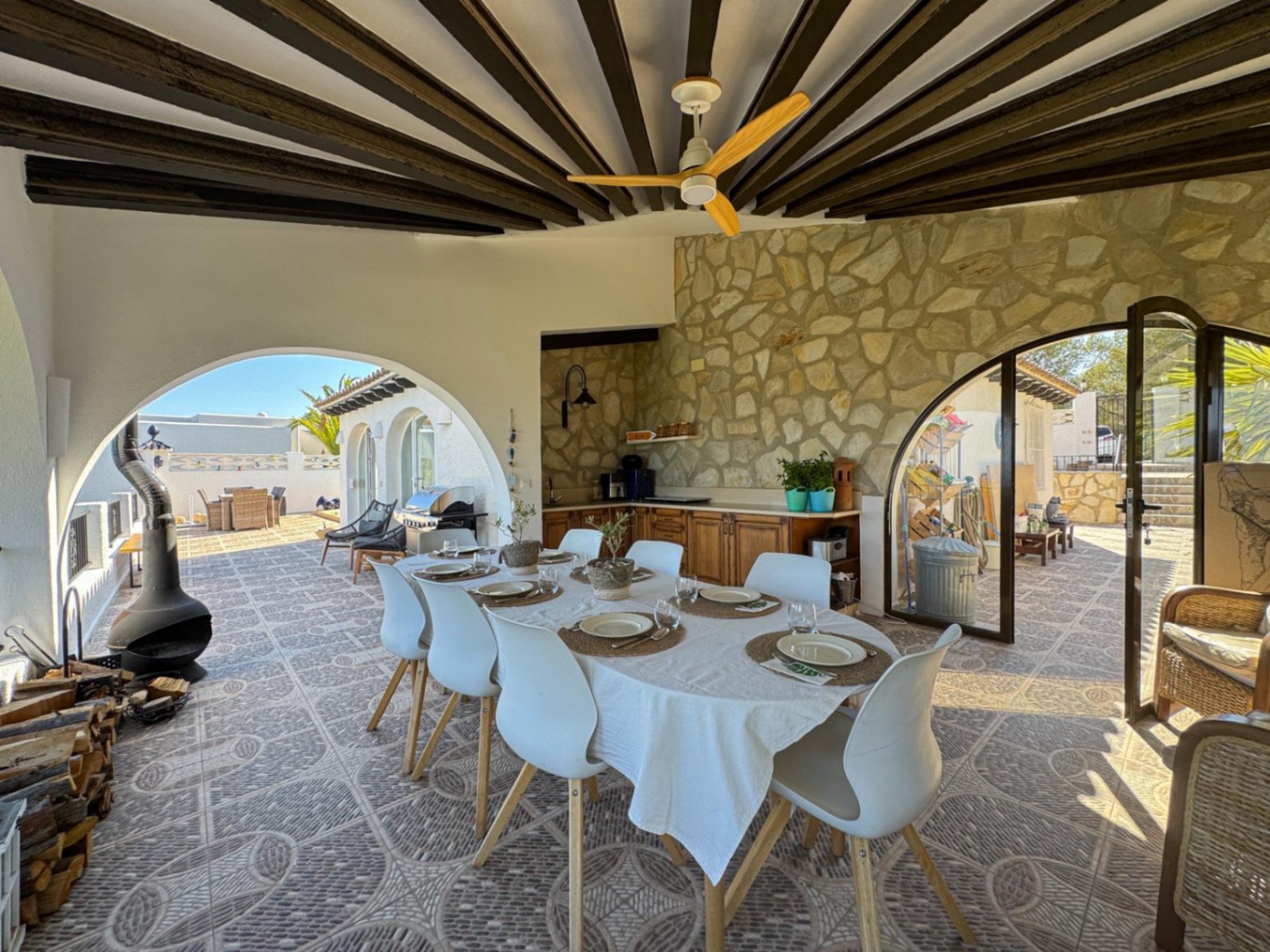 Villa con vistas panorámicas al mar en La Nucia.