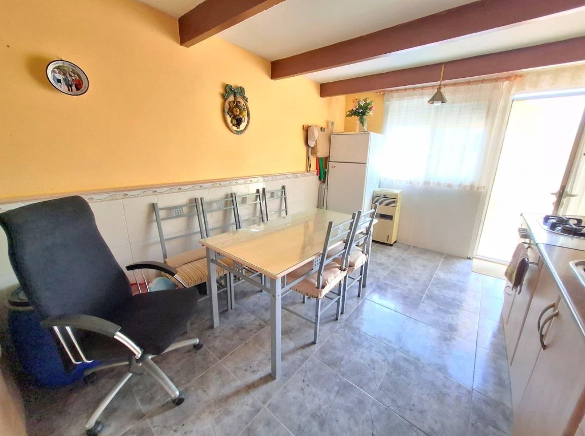 Villa para dos familias, situada en una de las zonas residenciales más cotizadas de La Nusia