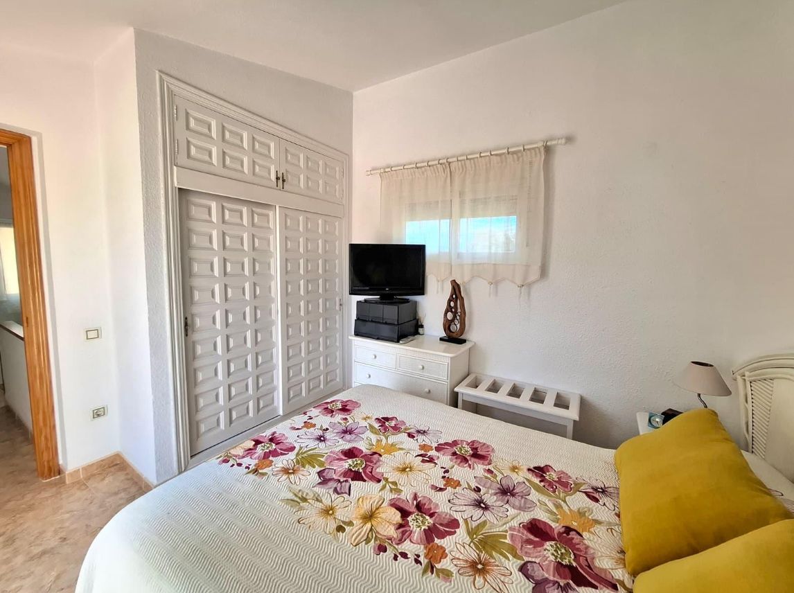 Villa para dos familias, situada en una de las zonas residenciales más cotizadas de La Nusia