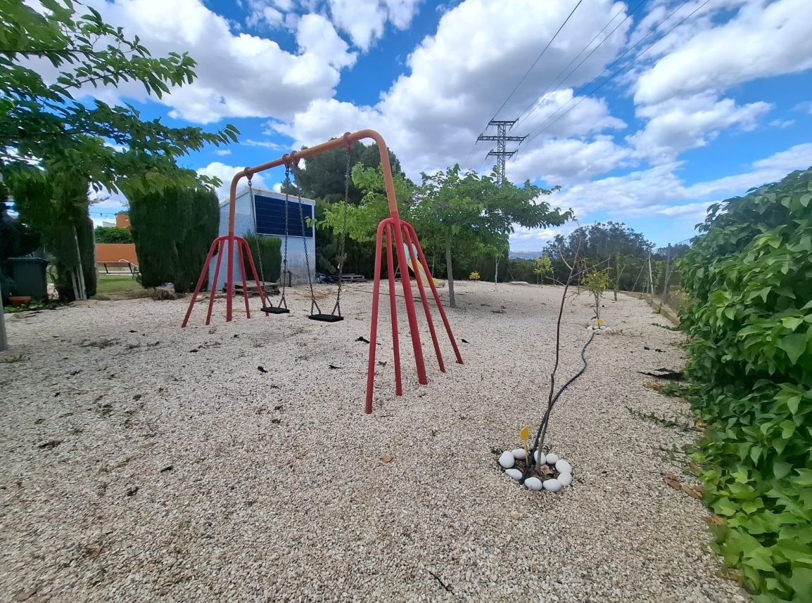 Villa para dos familias, situada en una de las zonas residenciales más cotizadas de La Nusia