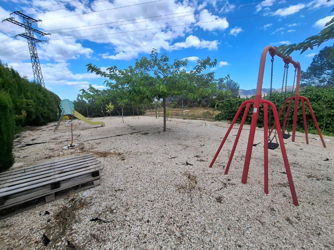 Villa para dos familias, situada en una de las zonas residenciales más cotizadas de La Nusia