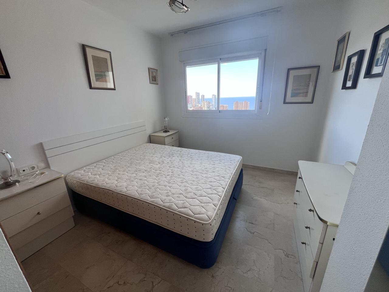 Piso dúplex exclusivo en venta en Benidorm con amplia terraza.