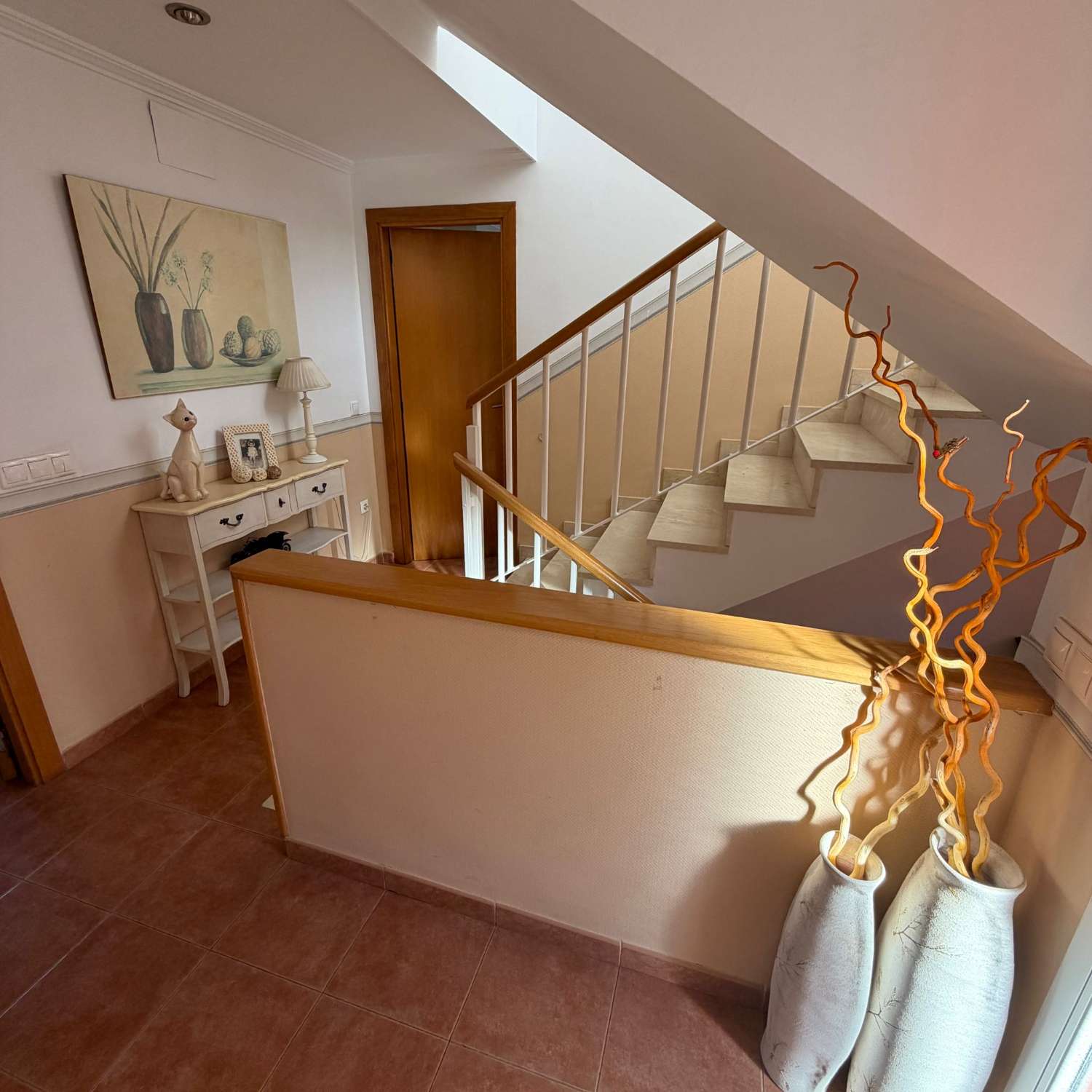 Villa de 4 dormitorios, sótano, piscina y muy cerca de todos los servicios en Calpe, Costa Blanca