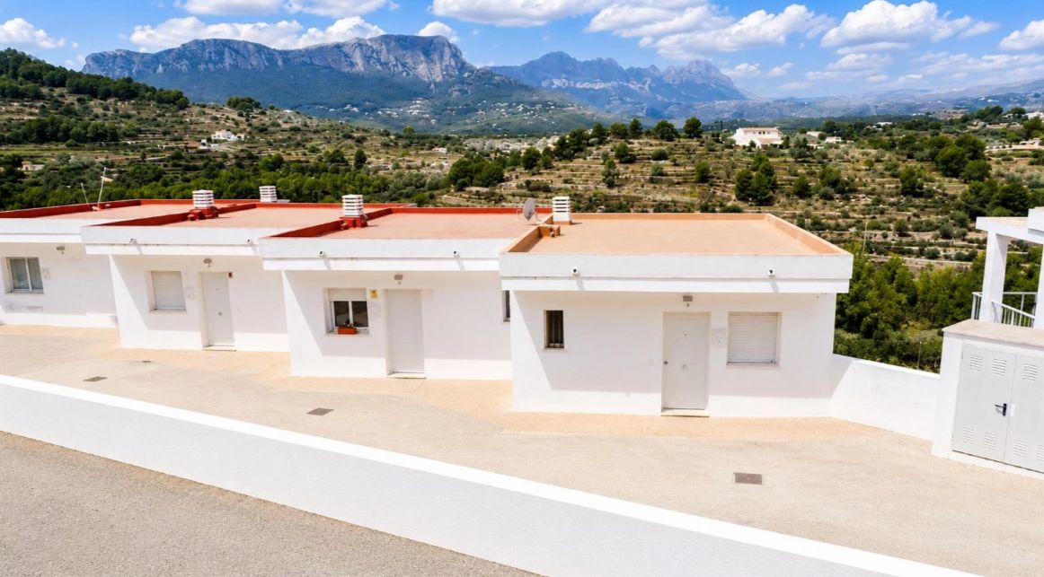 Terraced house with stunning views of the Sierra de Bernia