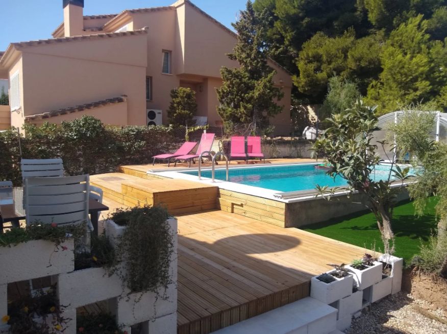 Villa independiente con piscina privada y jardín en Calpe.