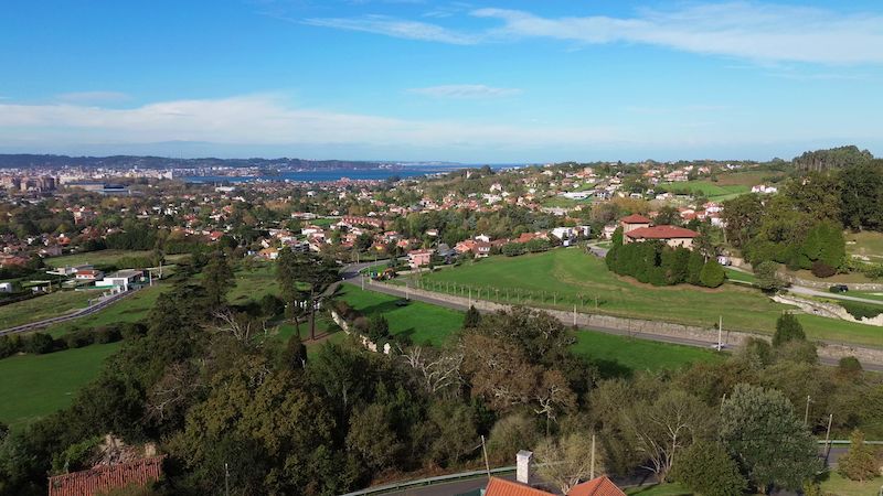 Villa med imponerende havutsikt og utsikt over hele Gijón