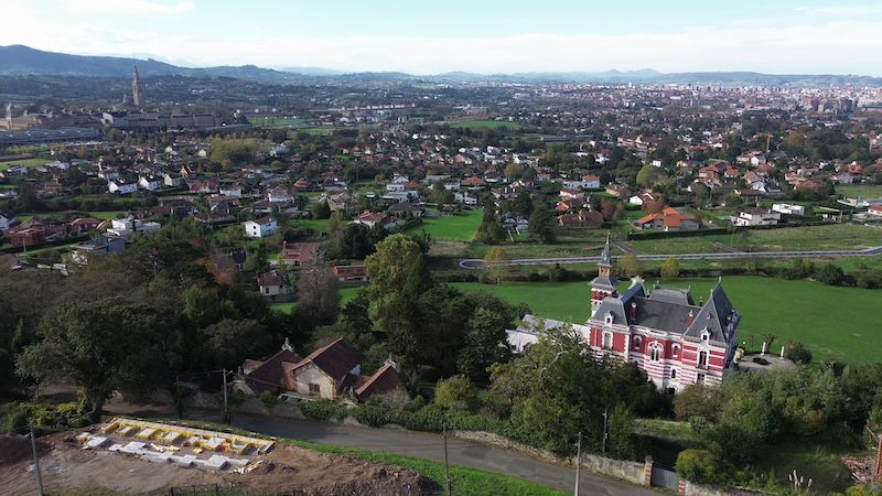 Villa med imponerende havutsikt og utsikt over hele Gijón