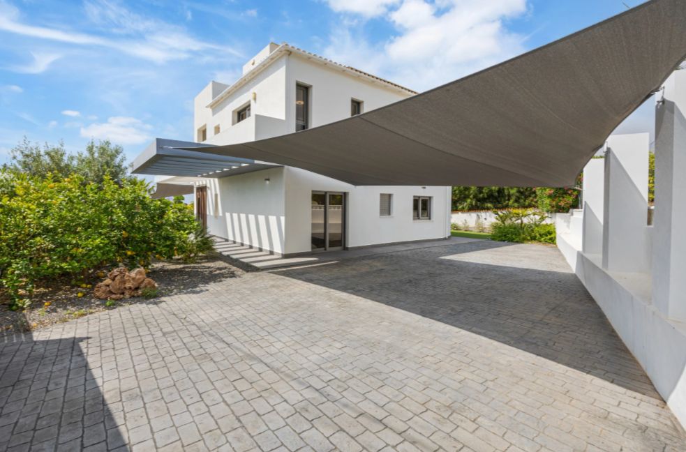 Moderne villa i utkanten av La Nusia