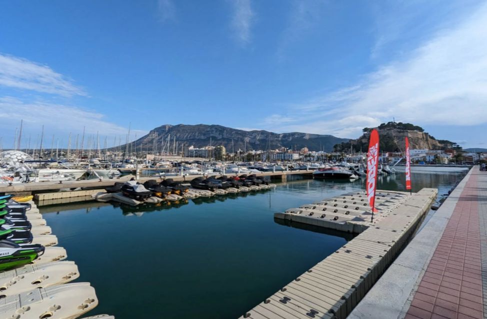 Begane grond appartement met terras in Las Rosas, Denia