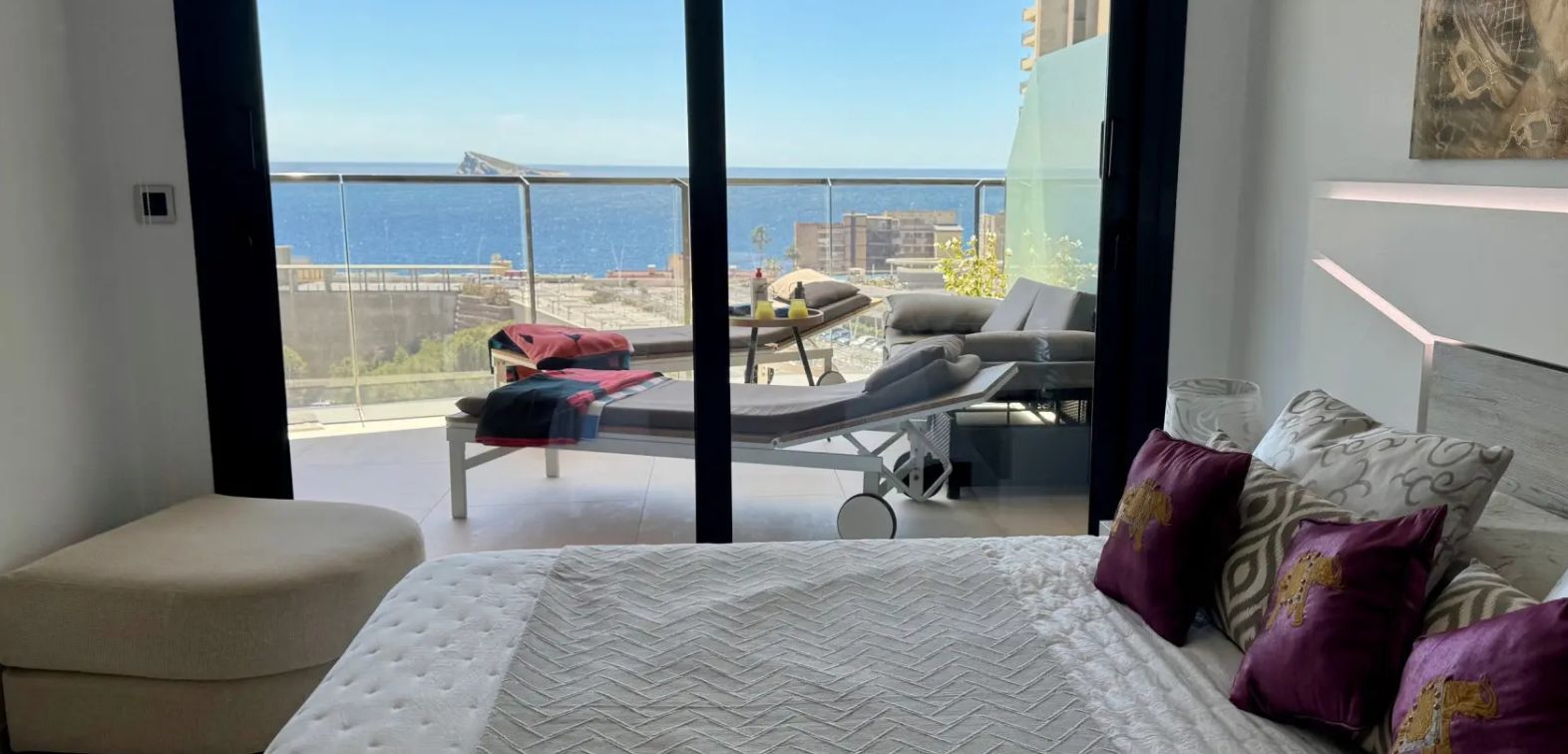 Exclusivo piso en un prestigioso complejo en la playa de Poniente, en Benidorm