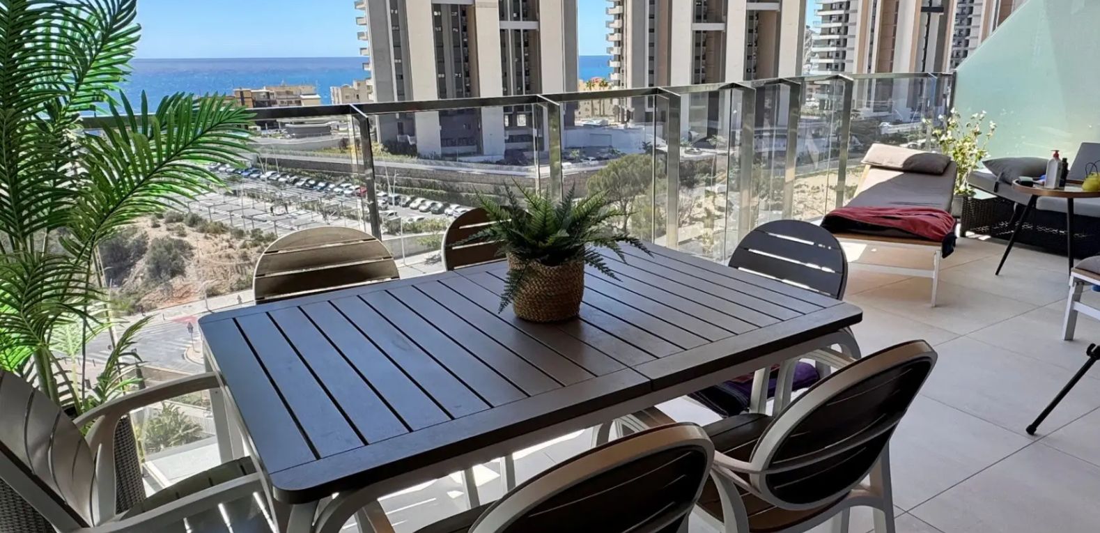 Exclusivo piso en un prestigioso complejo en la playa de Poniente, en Benidorm