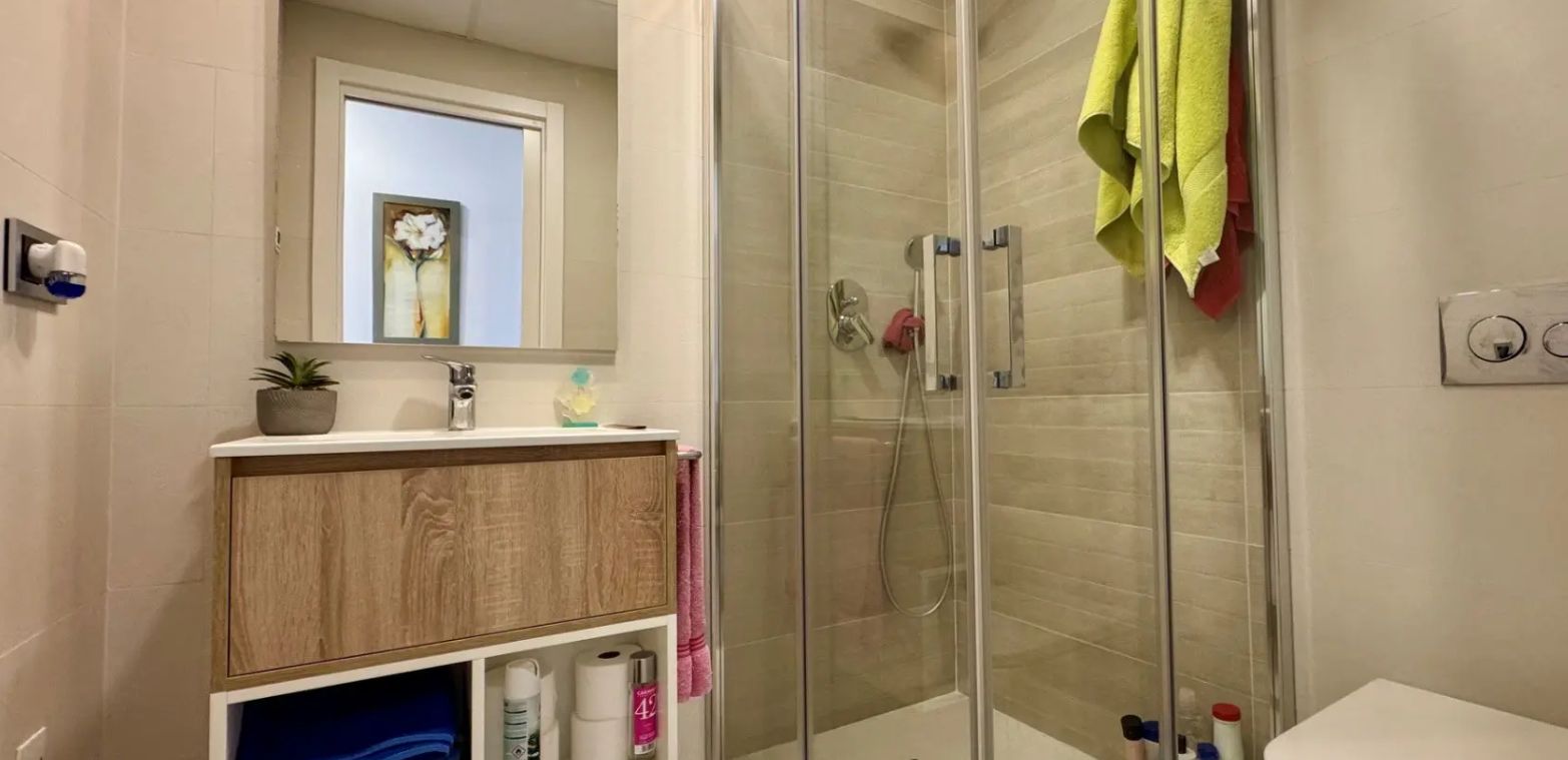 Exclusivo piso en un prestigioso complejo en la playa de Poniente, en Benidorm