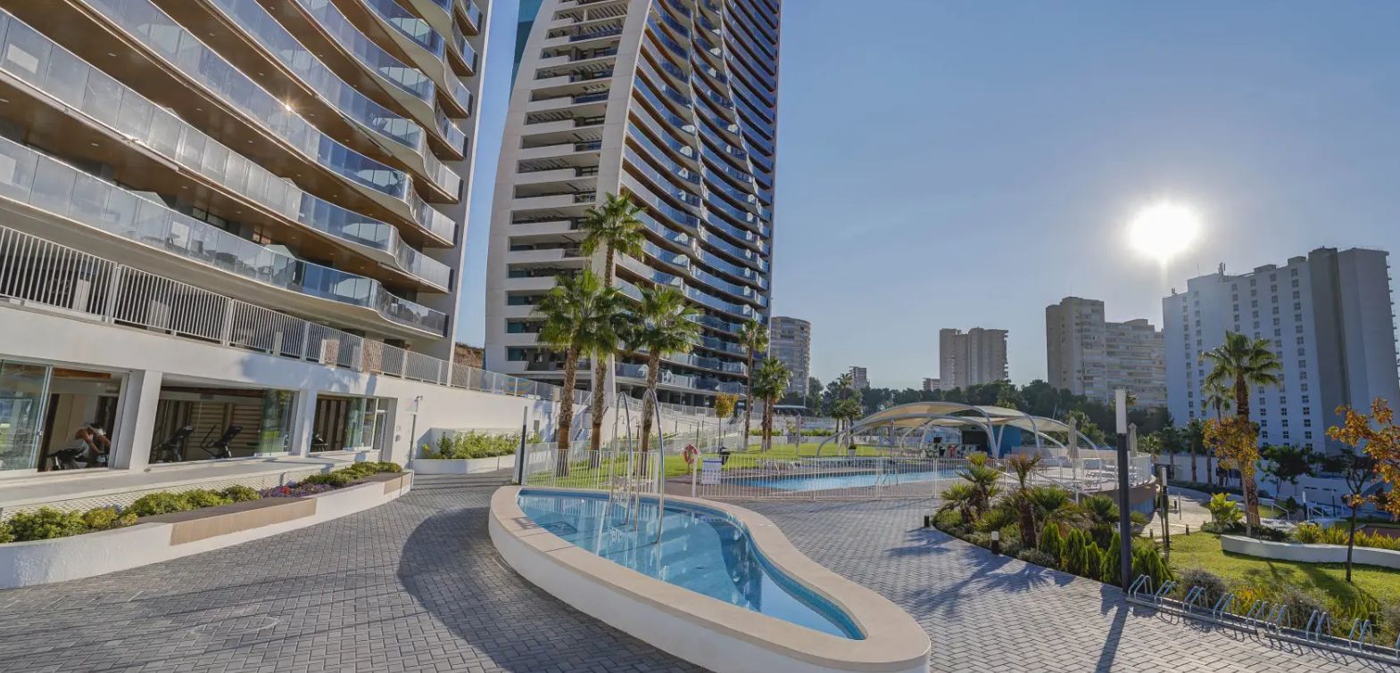 Exclusivo piso en un prestigioso complejo en la playa de Poniente, en Benidorm