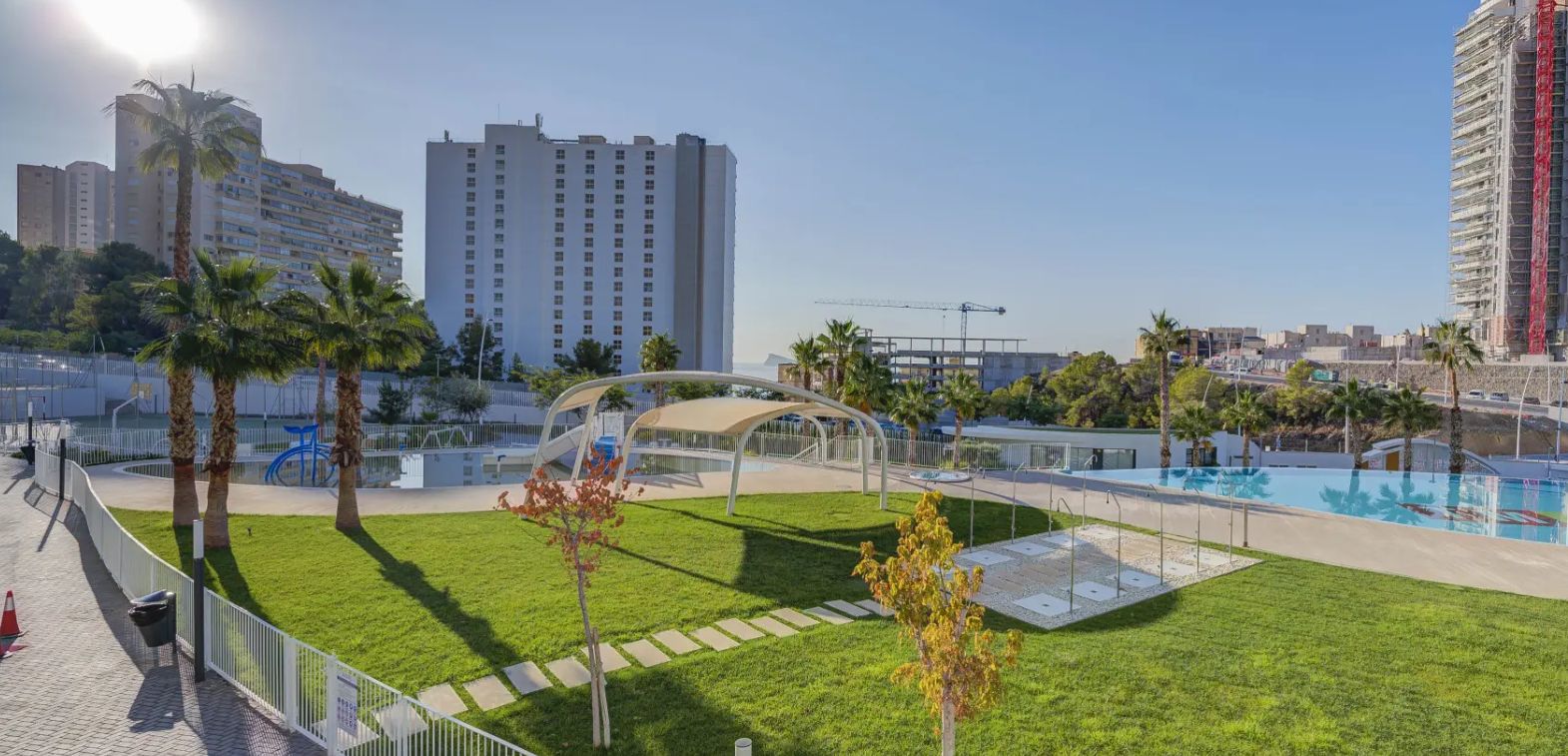 Exclusivo piso en un prestigioso complejo en la playa de Poniente, en Benidorm