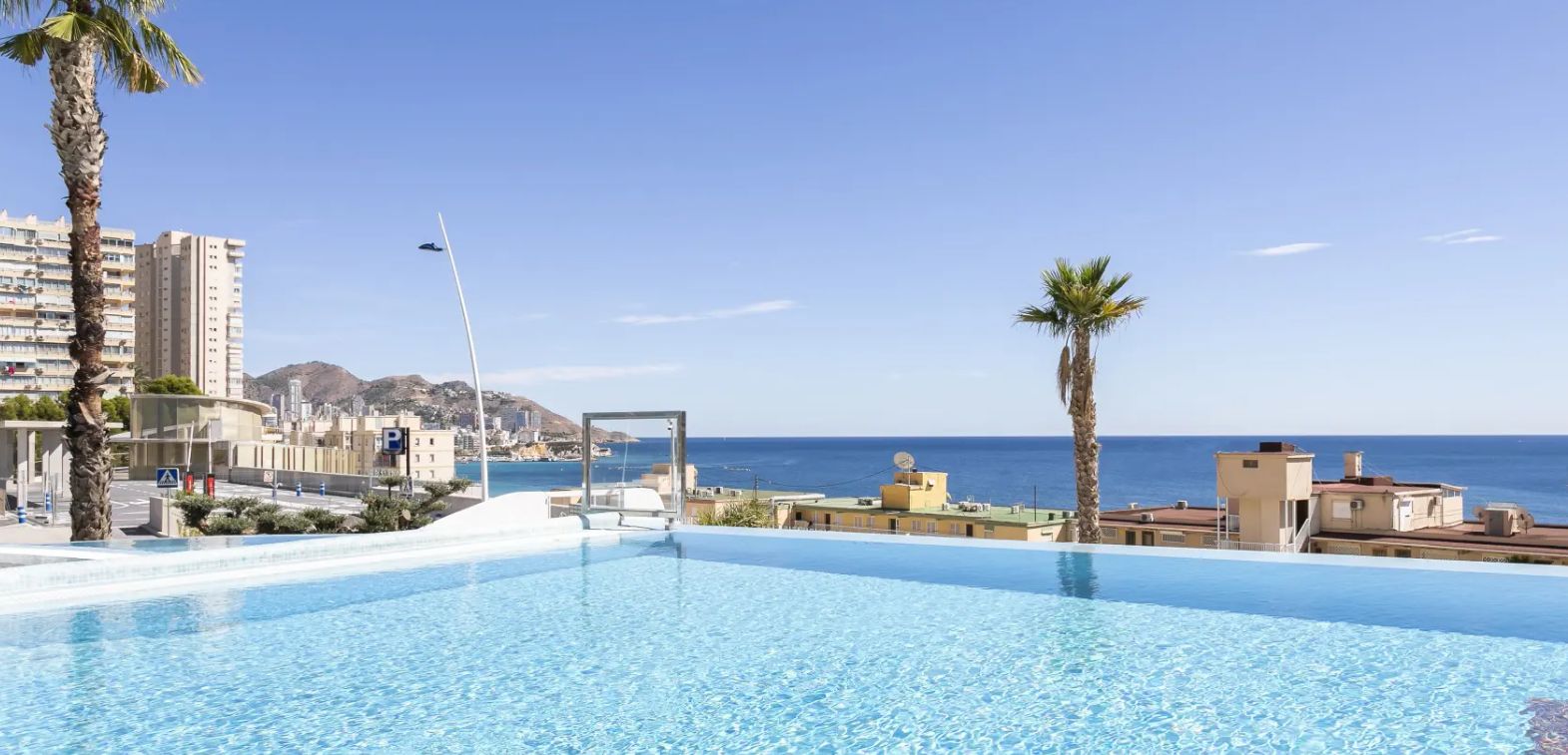 Apartamentos en el edificio Sunset Cliffs, playa de Poniente, Benidorm