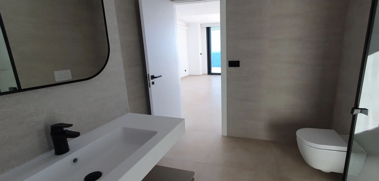 Piso en esquina con vistas panorámicas al mar, Torre Sakura, Benidorm
