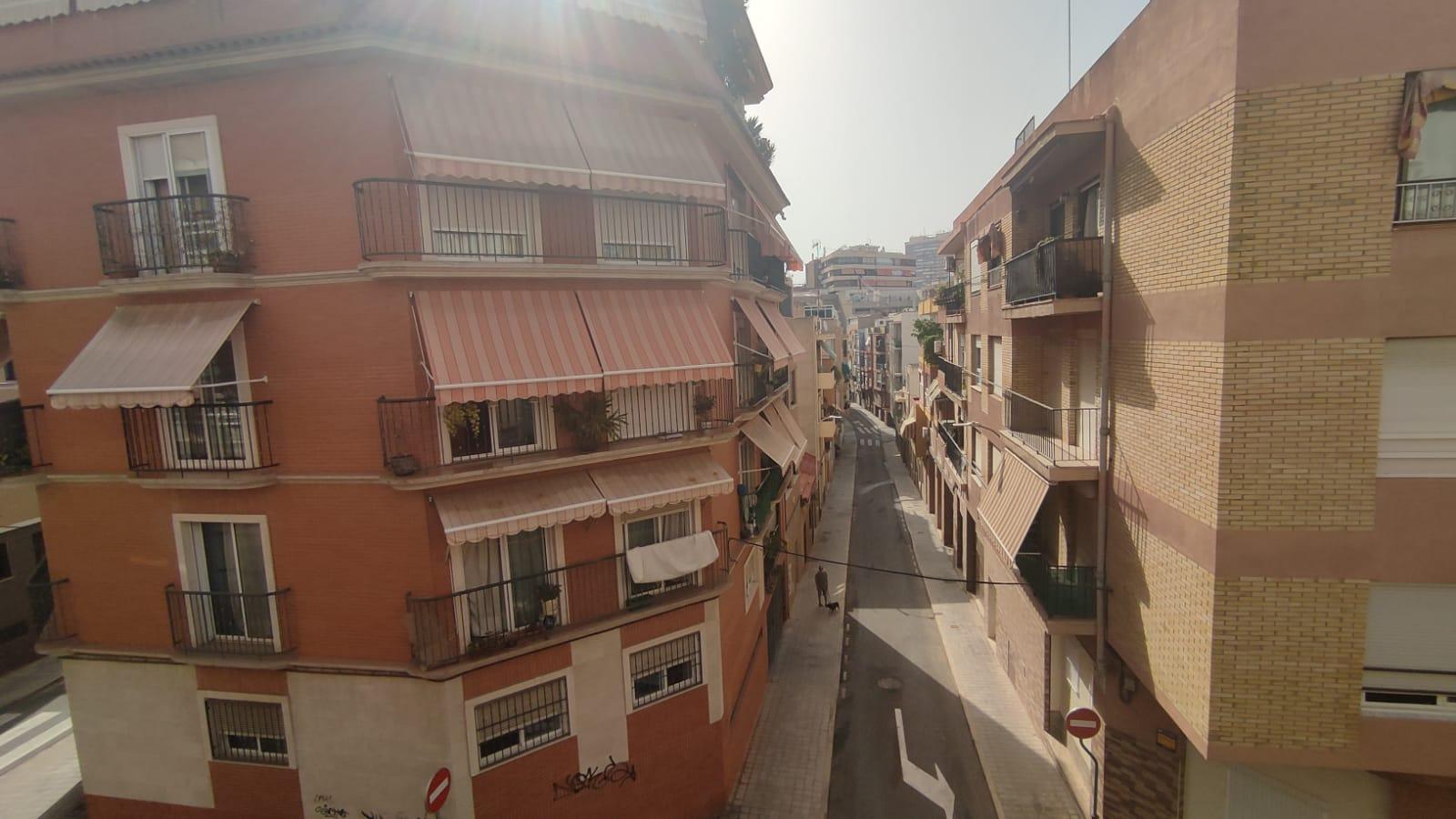 Apartamento de 2 dormitorios en Alicante