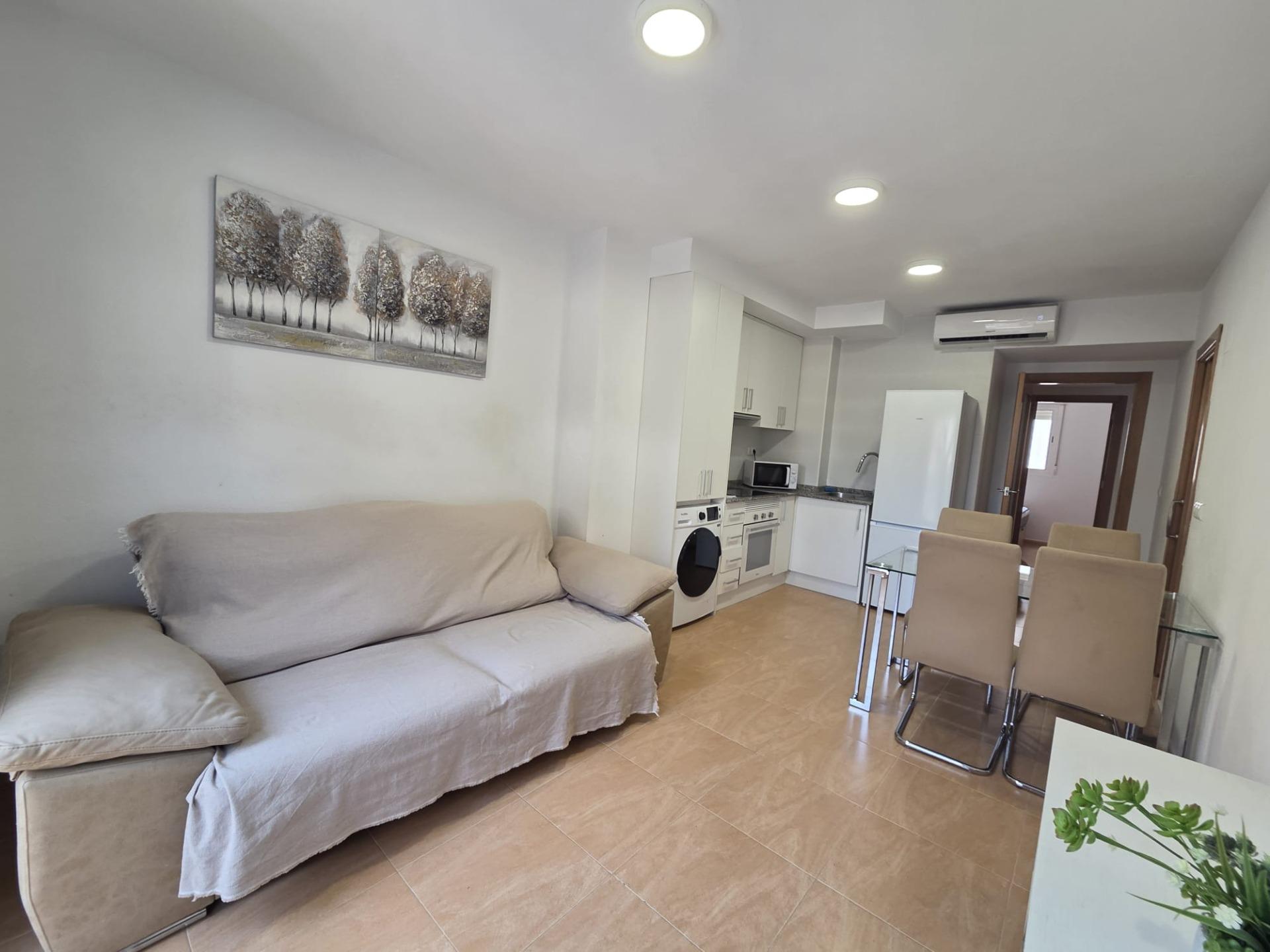 Apartamento de 2 dormitorios en Alicante