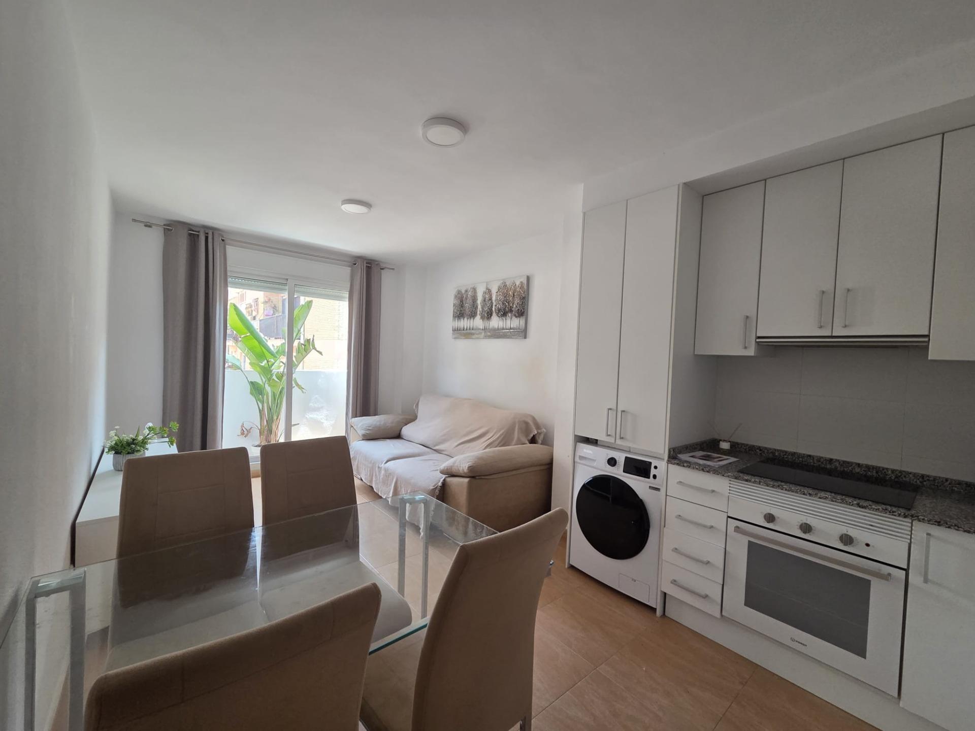 Apartamento de 2 dormitorios en Alicante