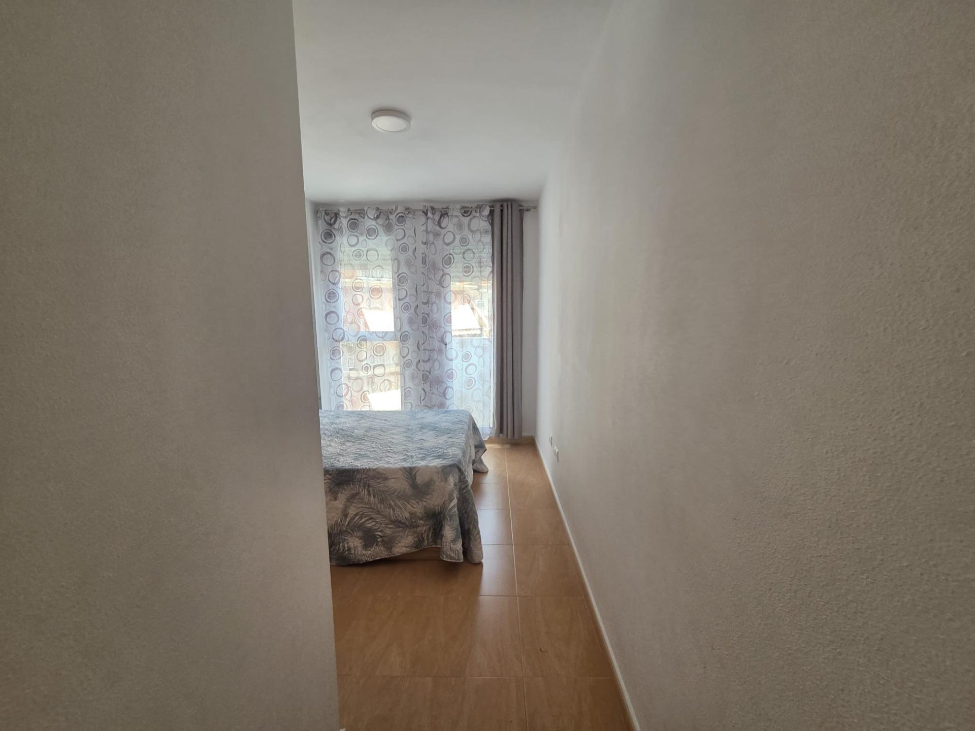 Apartamento de 2 dormitorios en Alicante