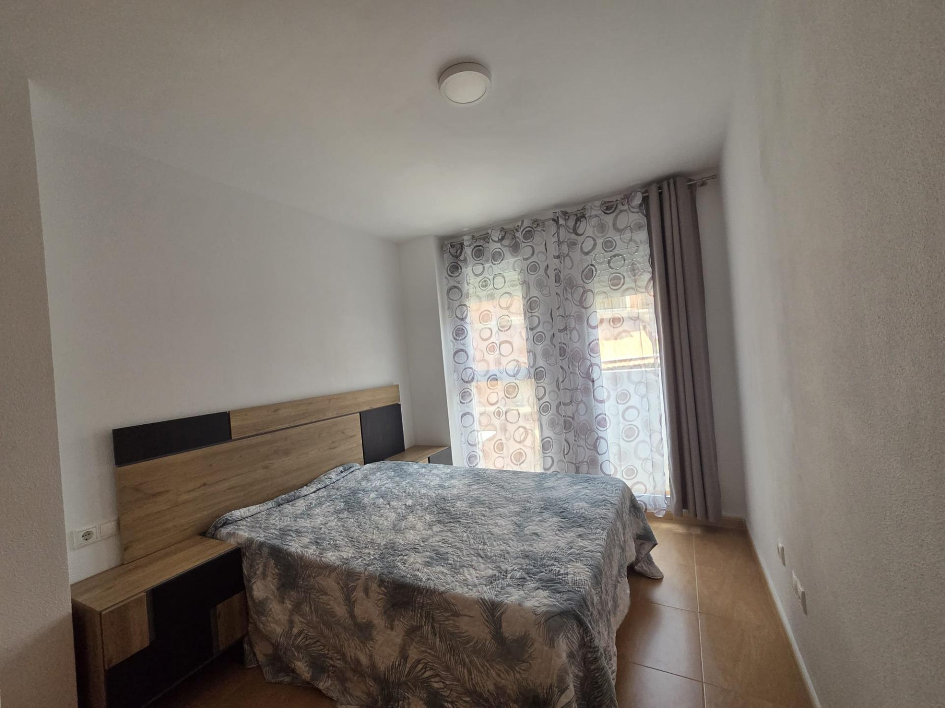 Apartamento de 2 dormitorios en Alicante