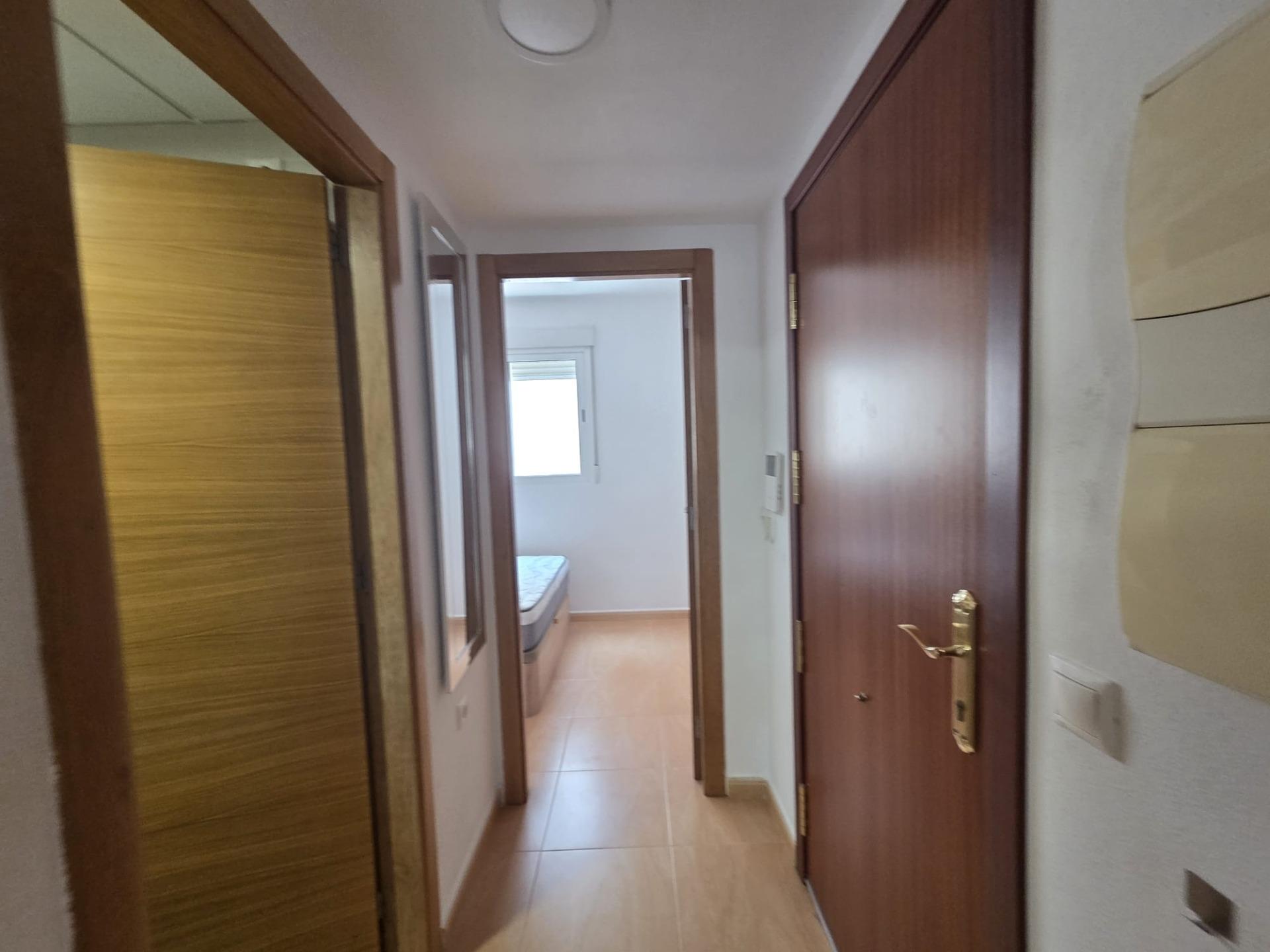 Apartamento de 2 dormitorios en Alicante