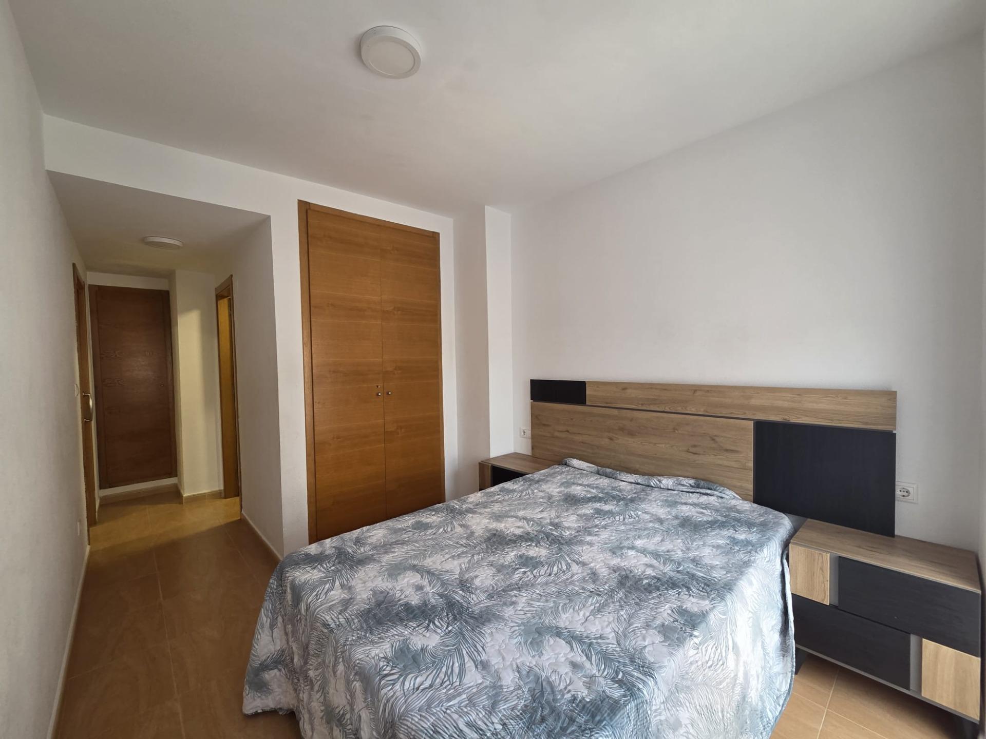 Apartamento de 2 dormitorios en Alicante