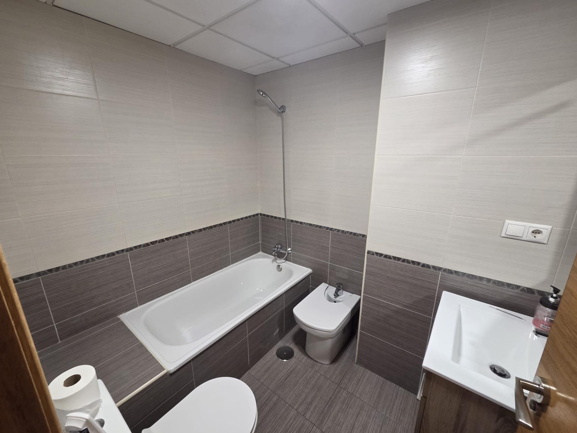 Apartamento de 2 dormitorios en Alicante