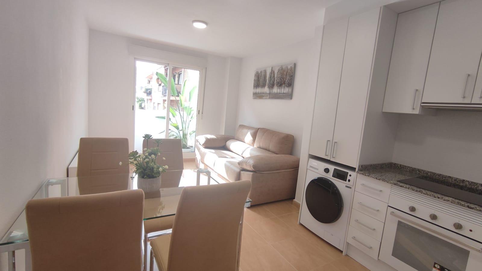 Apartamento de 2 dormitorios en Alicante