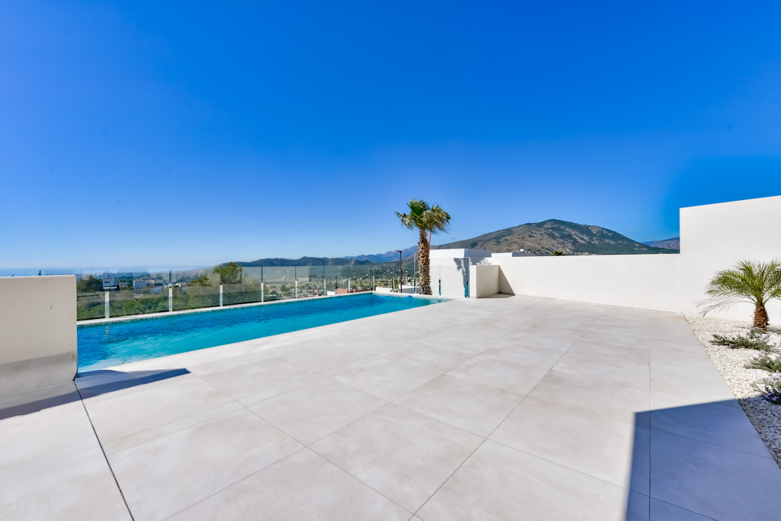 Villa Rey Luis I en urbanización Sea Hills de Finestrat.