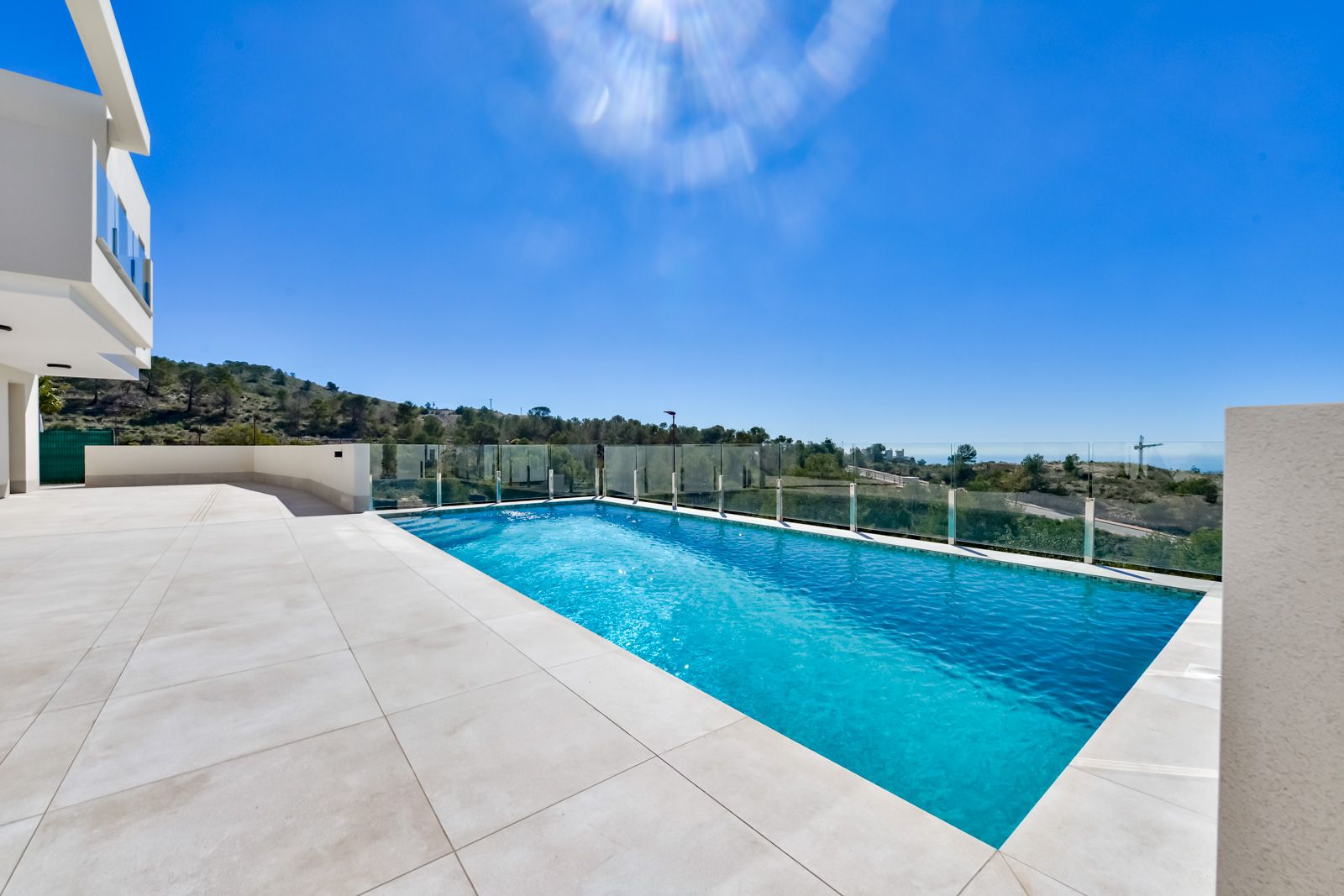 Villa Rey Luis I en urbanización Sea Hills de Finestrat.