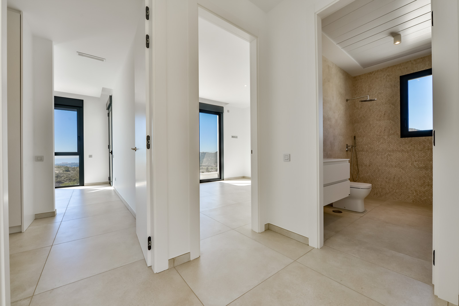 Villa Rey Luis I en urbanización Sea Hills de Finestrat.