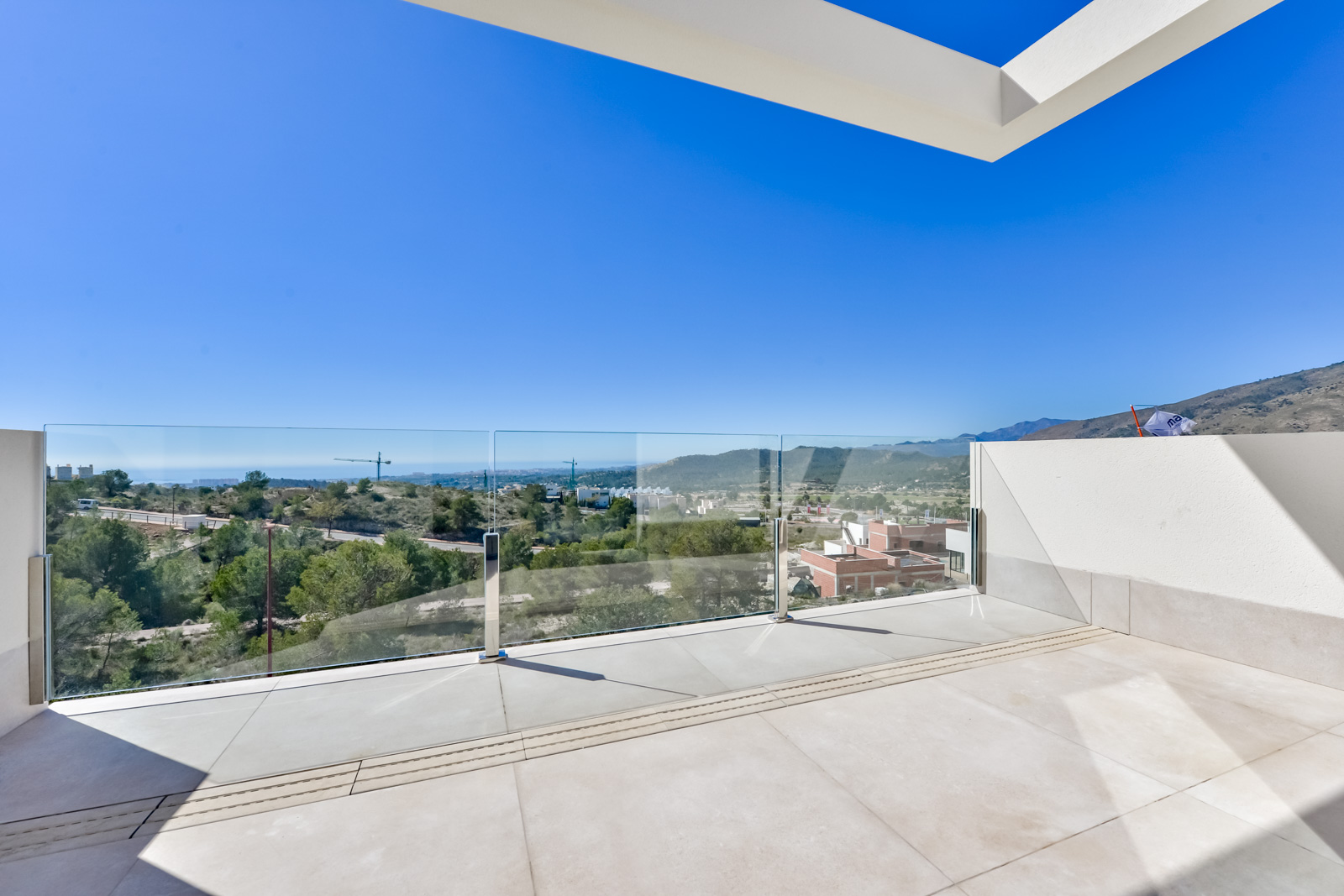 Villa Rey Luis I en urbanización Sea Hills de Finestrat.
