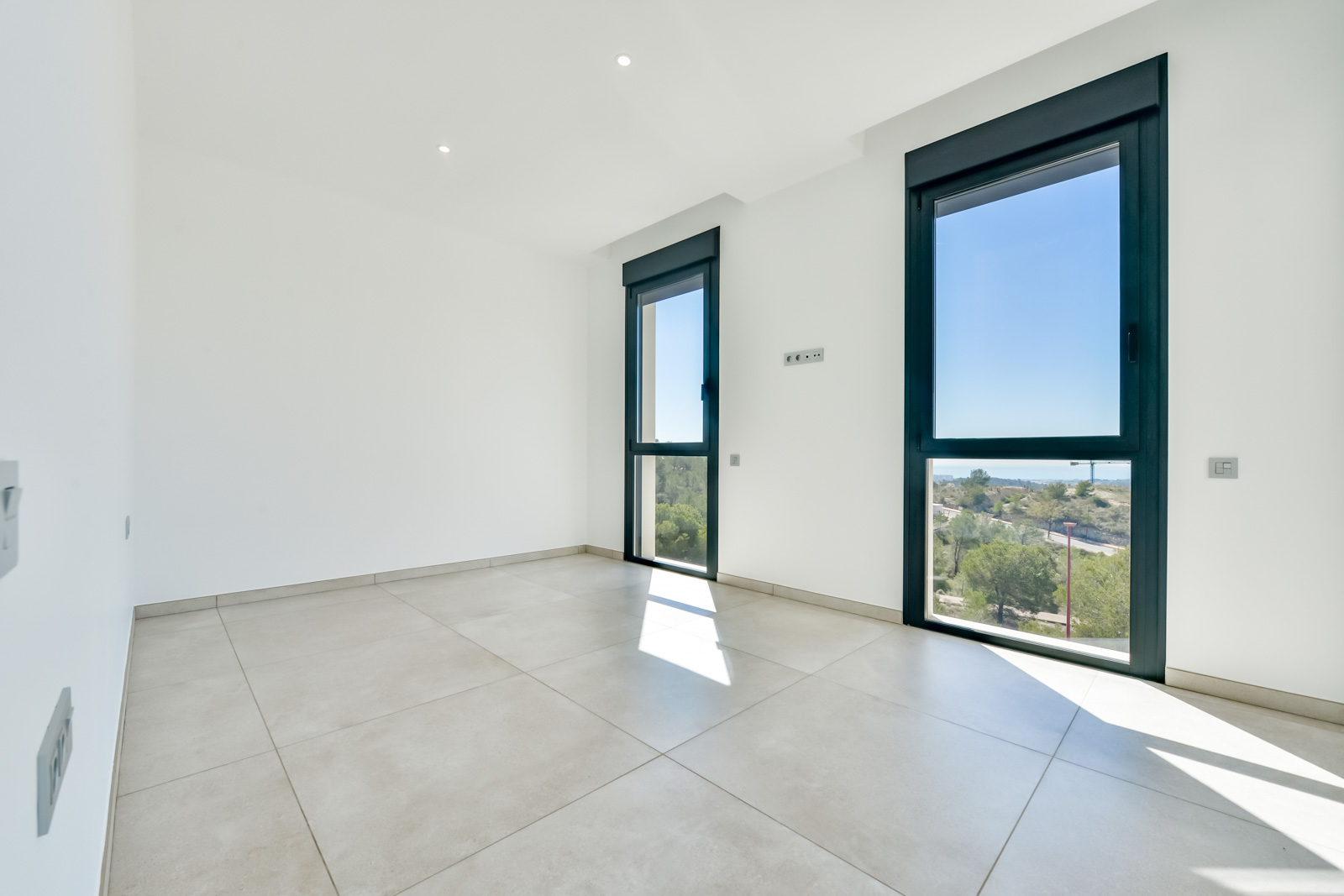 Villa Rey Luis I en urbanización Sea Hills de Finestrat.
