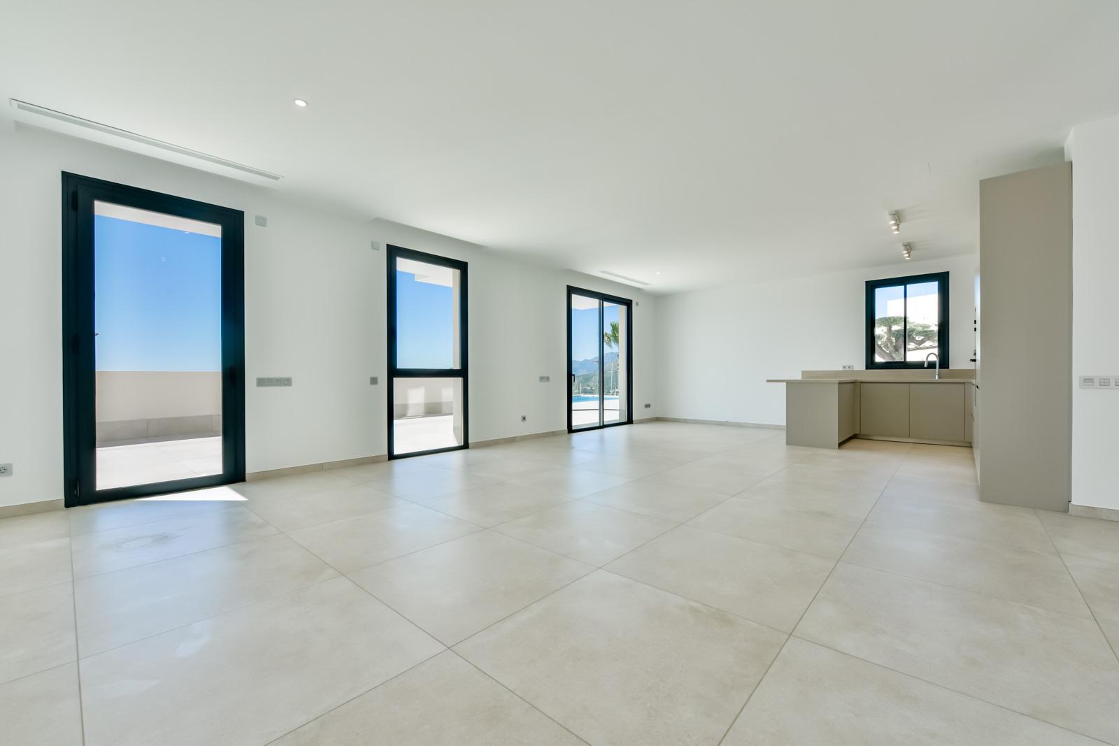 Villa Rey Luis I en urbanización Sea Hills de Finestrat.