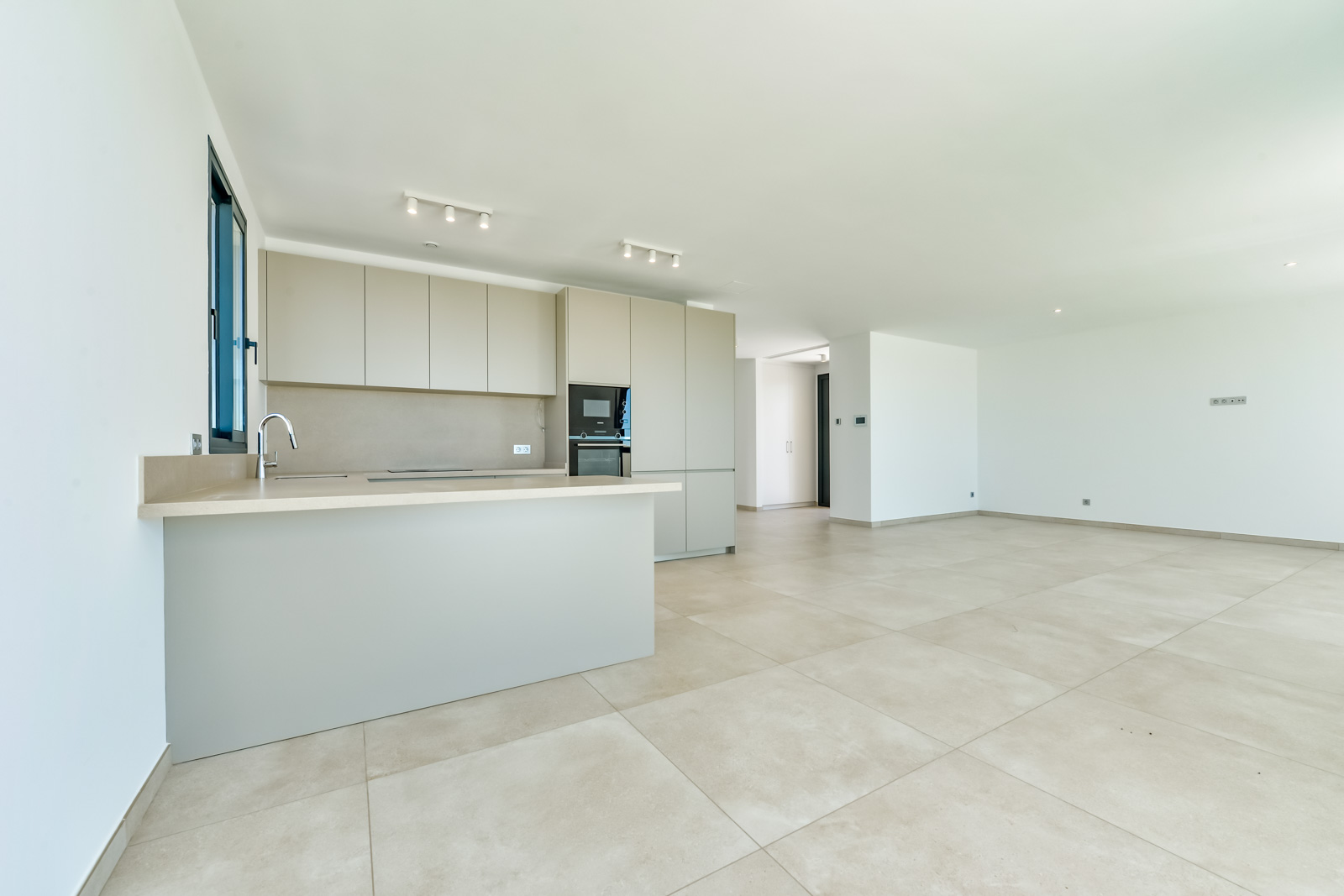 Villa Rey Luis I en urbanización Sea Hills de Finestrat.