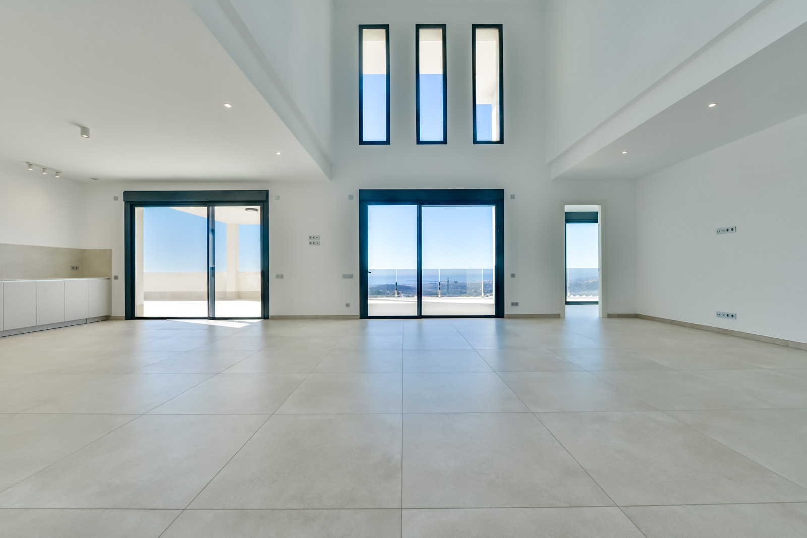 Villa Rey Felipe en urbanización Sea Hills De Finestrat.