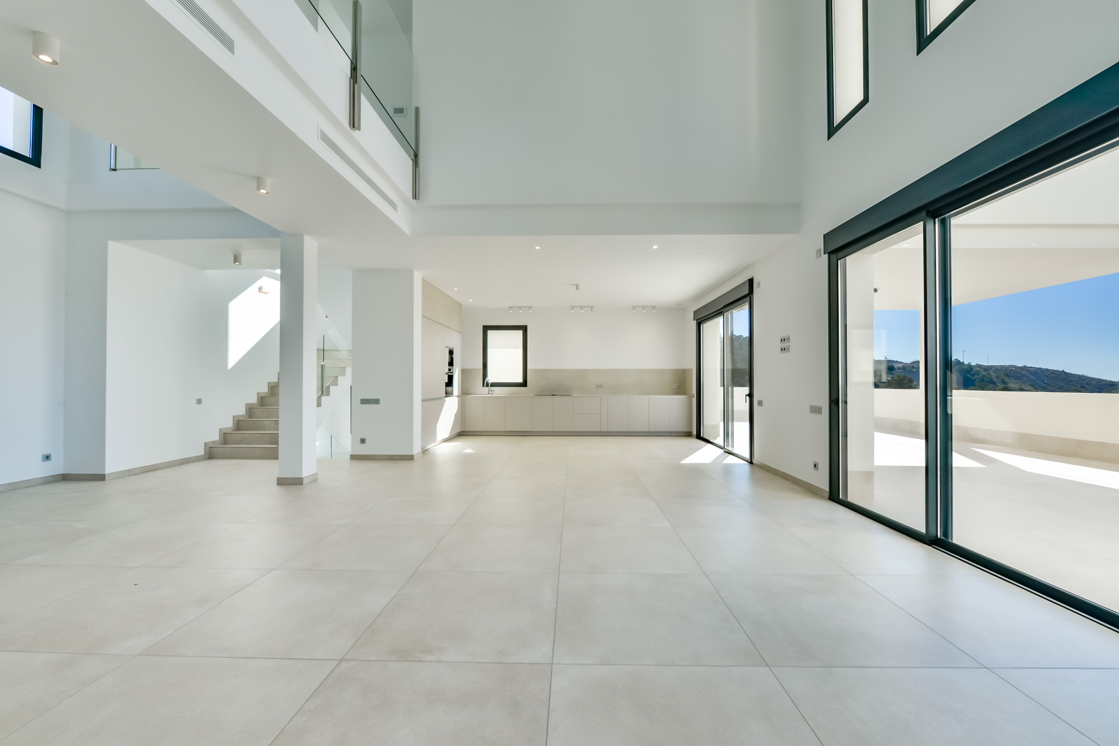Villa Rey Felipe en urbanización Sea Hills De Finestrat.