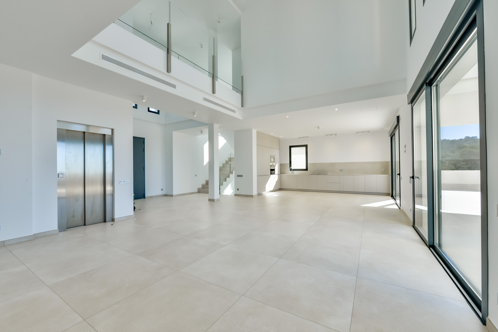 Villa Rey Felipe en urbanización Sea Hills De Finestrat.